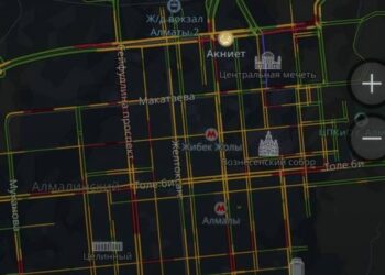 После землетрясения алматинцы массово покидают город: на дорогах пробки до 7 баллов