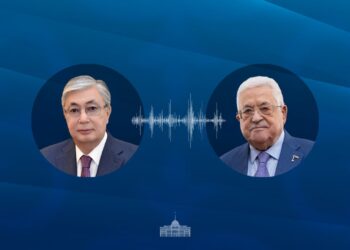 Токаев пригласил в Казахстан президента Палестины