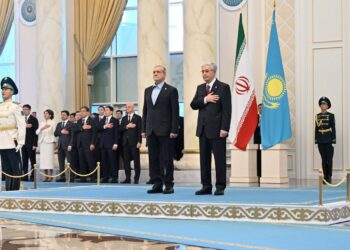 В Астане встретили президента Ирана