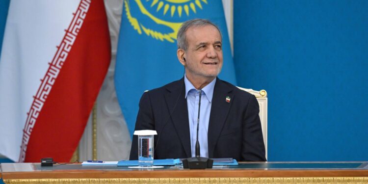 Иранский лидер выразил благодарность Казахстану за гостеприимство