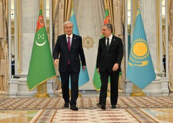 Касым-Жомарт Токаев прибыл в Ашхабад