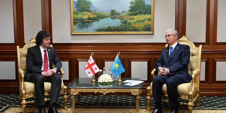 Токаев встретился с премьер-министром Грузии