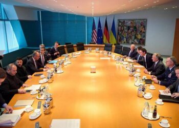 В Берлине началась встреча Зеленского с представителями США по мирному плану