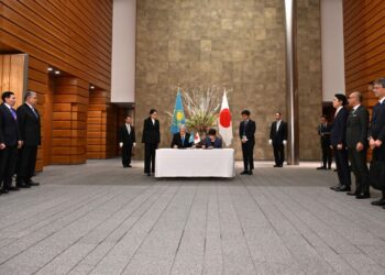 Президент провёл переговоры с премьер-министром Японии Санаэ Такаичи