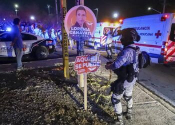 В Мексике поезд сошёл с рельсов: 13 погибших, 98 раненых