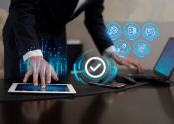 Депутат Смышляева потребовала безопасные цифровые сервисы для граждан