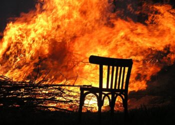 Трагедия на погранзаставе: в пожаре погибли военный и его ребёнок