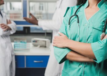 Сенат принял поправки, усиливающие защиту медиков от нападений