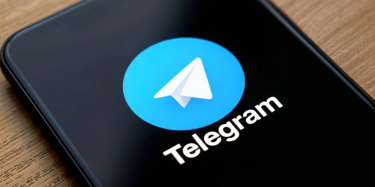 Капкан в смартфоне: как «бесплатные книги» в Telegram воруют ваши деньги