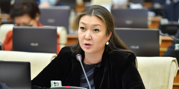 Буллинг в частной школе Алматы: детский омбудсмен рассказала о состоянии пострадавшей