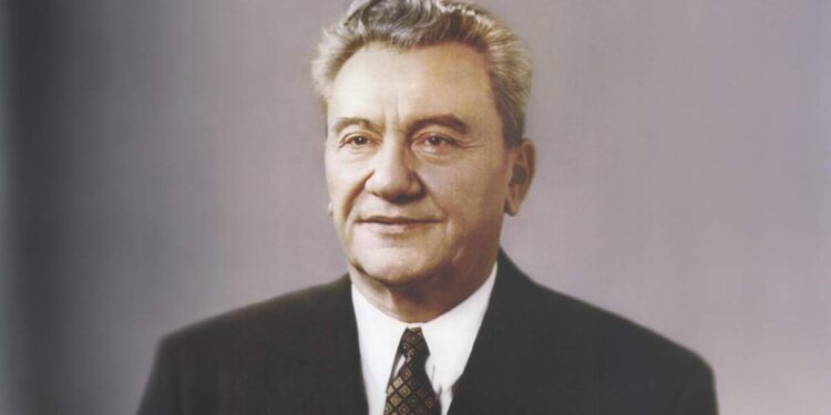 114 лет со дня рождения Кунаева: путь великого государственного деятеля