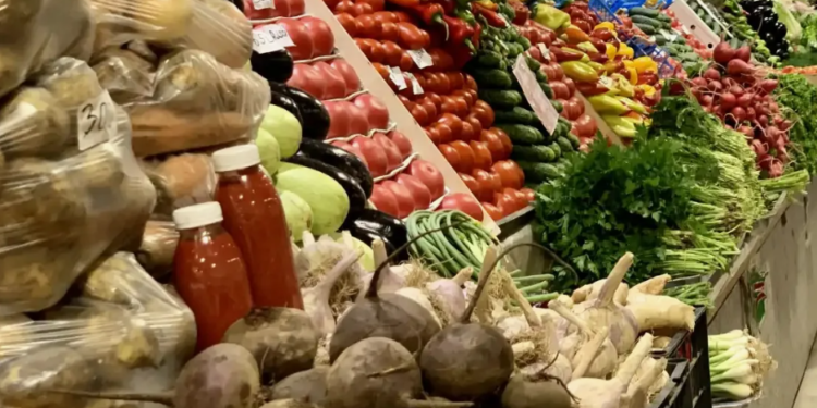 Жителям Астаны предлагают мясо и овощи напрямую от фермеров