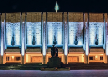 В Минкультуры опровергли слухи о “заморозке” реконструкции театра им. Ауэзова