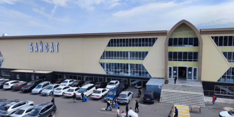 Рынок сына Кайрата Сатыбалды снова хотят продать, но уже с большой “скидкой”