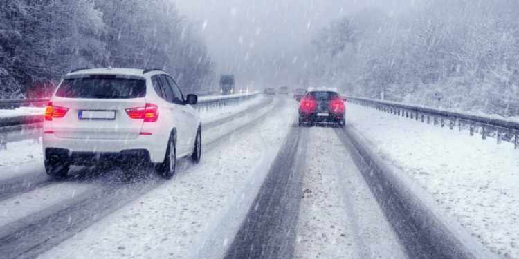 Водителей предупредили о метелях в девяти областях Казахстана