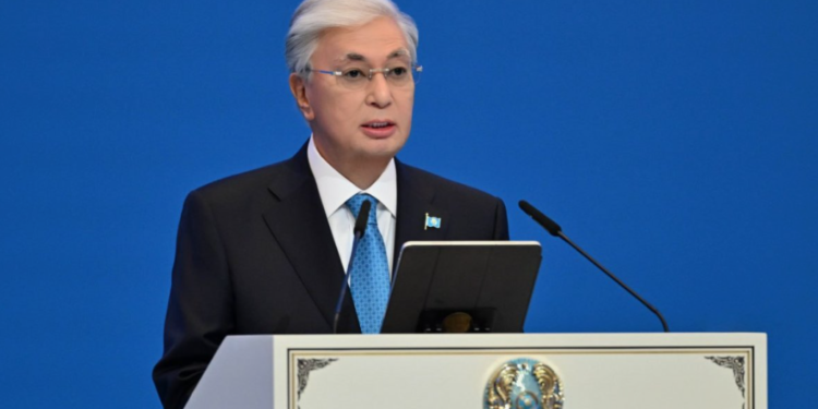 Новый семитомник по истории Казахстана завершат к концу года — Токаев