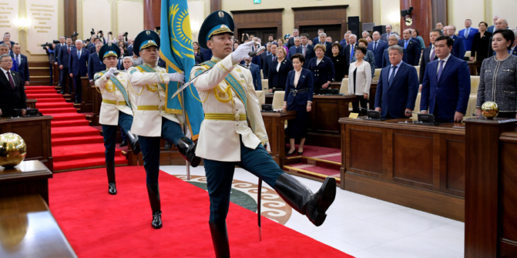 Изменения внесут в порядок президентской присяги в Казахстане