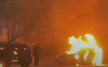 В Семее пьяный мужчина поджёг машины полицейских