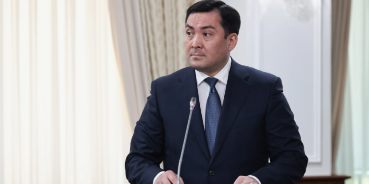Министр энергетики назвал свою зарплату и общий годовой доход
