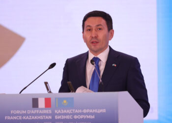 Глава “Самрук-Казына” задекларировал за три года доходы на 805 млн тенге