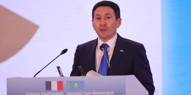 Глава “Самрук-Казына” задекларировал за три года доходы на 805 млн тенге