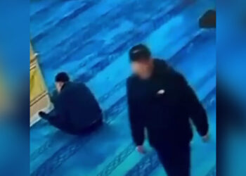 Мужчину уличили в кражах во время намаза в Алматы