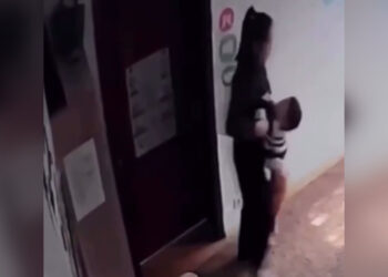 Били и душили в детском саду: отец пострадавшего ребёнка требует справедливости у властей