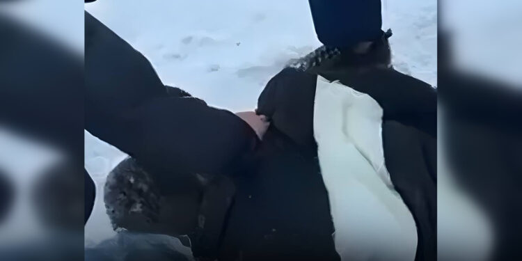 Нападение на полицейского в Астане: подозреваемого арестовали