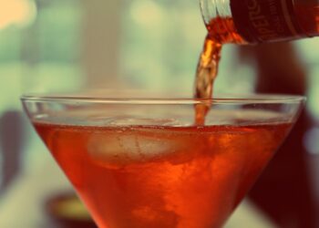 Подкрашенный чай сняли с магазинных полок в Казахстане