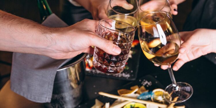 Ряд жёстких мер предложили ввести в Казахстане по торговле алкоголем