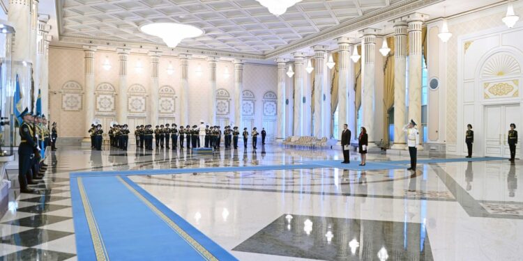 Токаев принял верительные грамоты послов США и Болгарии