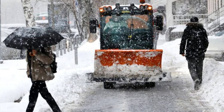 Сильные снегопады и морозы до 13 градусов ожидаются в Алматы
