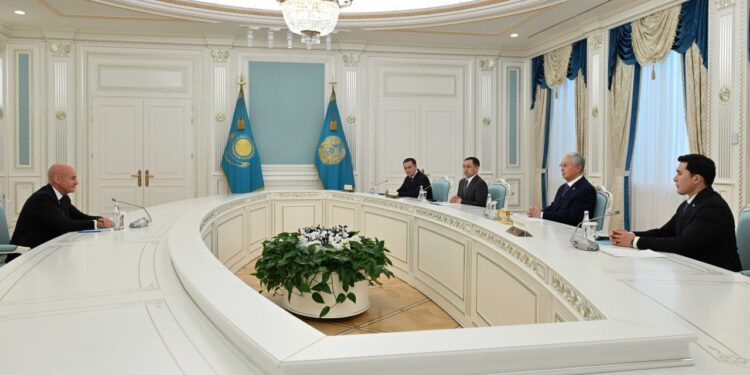 Токаев принял президента FIS Йохана Элиаша