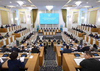 В Конституции хотят прописать запрет на участие коррупционеров в выборах