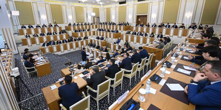 Реформа Конституции: как будут работать Курултай и Народный совет