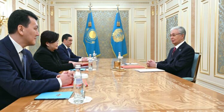 Касым-Жомарт Токаев принял главу Конституционной комиссии