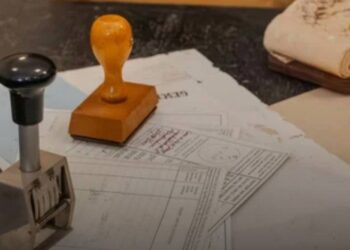 Акиматы душат госуслугами: Астана и Алматы в топе бюрократии