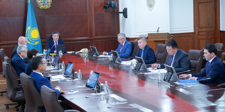 Премьер сделал предупреждение министрам, которые не умеют работать