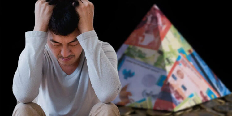 Финпирамида облапошила казахстанцев на 25 млрд тенге: скоро начнётся суд