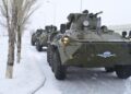 Минобороны предупредило казахстанцев о передвижении военной техники (ВИДЕО)