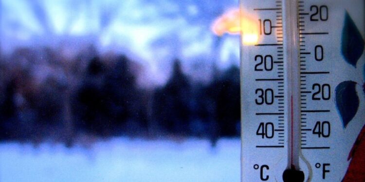 Метели и мороз до 23 градусов ожидаются в Казахстане