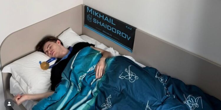 Золотой сон чемпиона: Шайдоров поделился редким кадром после победы на Олимпиаде