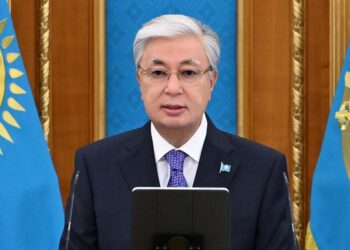 Токаев поручил правительству заранее готовиться к паводкам и засухе