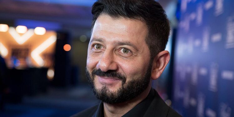 Пост Галустяна в Threads вызвал волну критики после депортации Сабурова