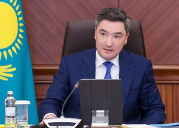 Бектенов доложил о мерах по росту доходов населения