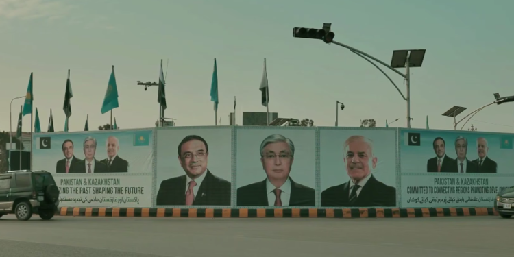 В Исламабаде готовятся к приезду Токаева