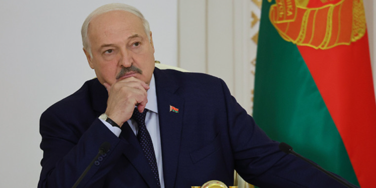 Лукашенко выразил готовность содействовать конституционной реформе в Казахстане