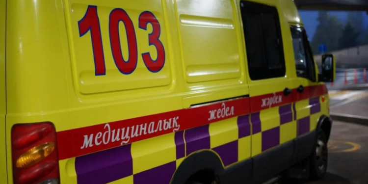 Три человека пострадали из-за взрыва газа в магазине в Жетысу