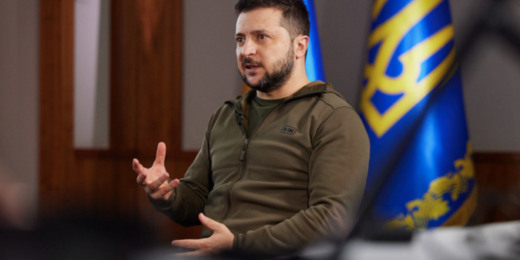 Убирайтесь домой: Зеленский резко выразился против родственников российских элит