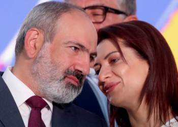 Официальный брак? Жена Пашиняна заинтриговала разрывом с премьером